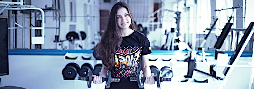 girl-in-the-gym-870